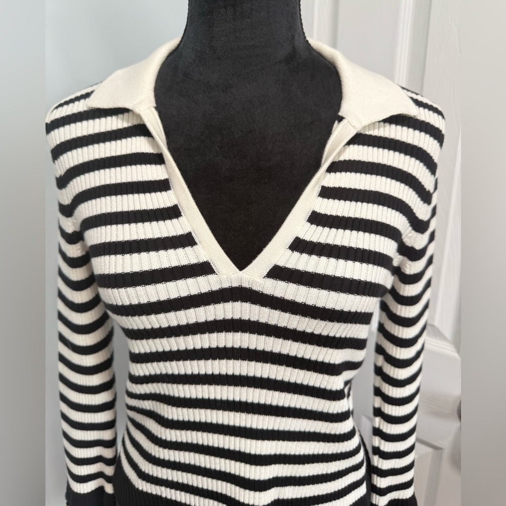 Anthropologie Striped V-Neck Sweater in Black and Cream - Picture 2 of 7